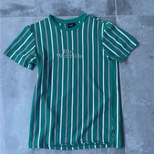 Huf T shirt young men size small -never worn